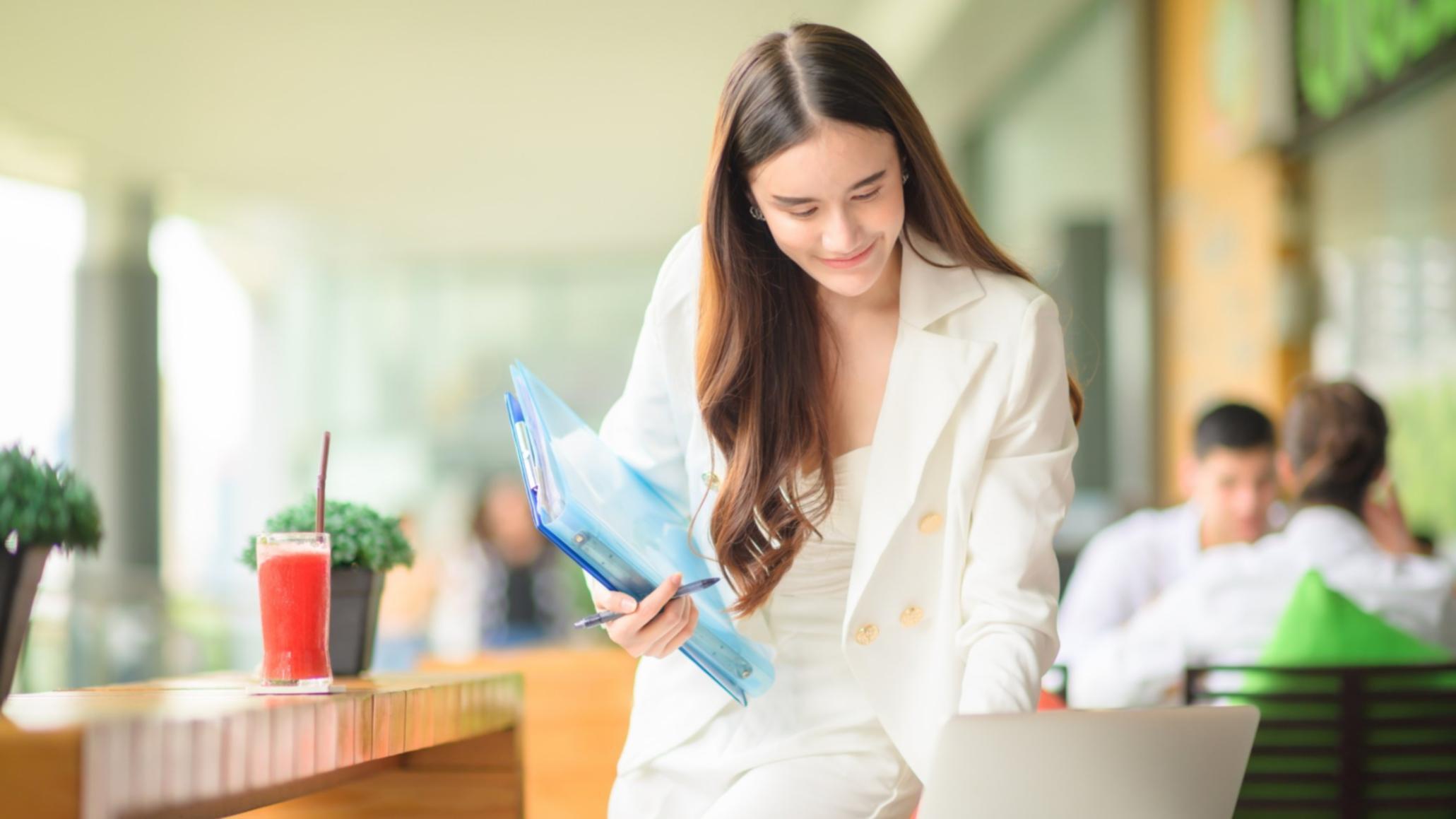 Interface de la plateforme de webinaires montrant les outils interactifs